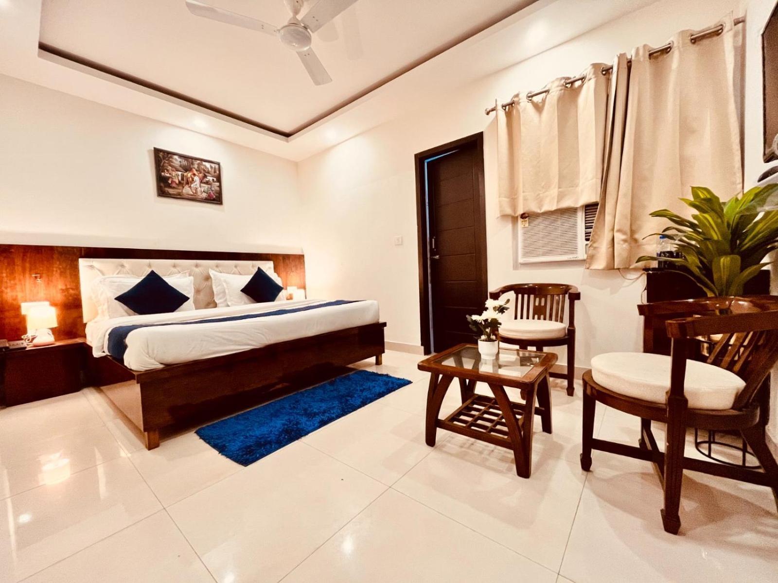 Hotel Gs Amritsar 200 Mtr From Golden Temple Exterior photo